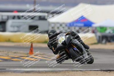 media/Jan-15-2023-SoCal Trackdays (Sun) [[c1237a034a]]/Turn 2 Set 2 (1155am)/